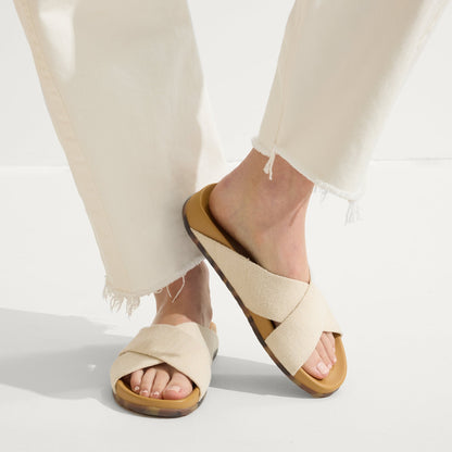 Rothys The Weekend Slide in Oat