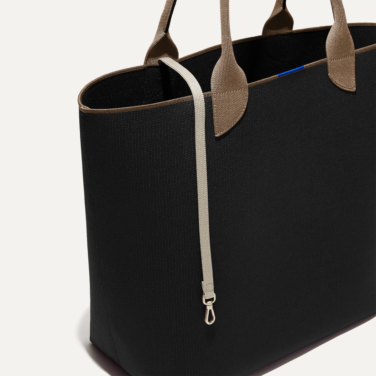 Rothys The Lightweight Tote in Black Portobello