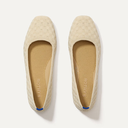 Rothys The Max Square in Conch