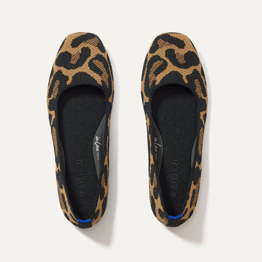 Rothys The Max Square in Amber Cat