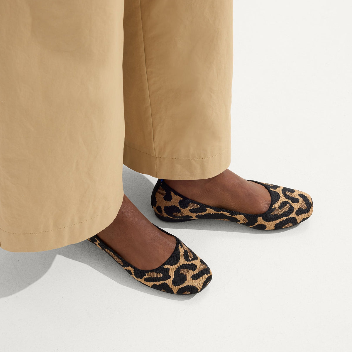 Rothys The Max Square in Amber Cat