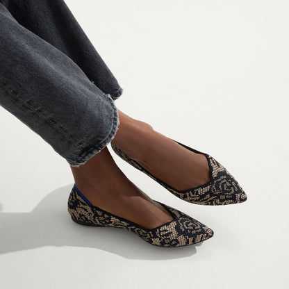 Rothys The Point II in Chantilly Noir