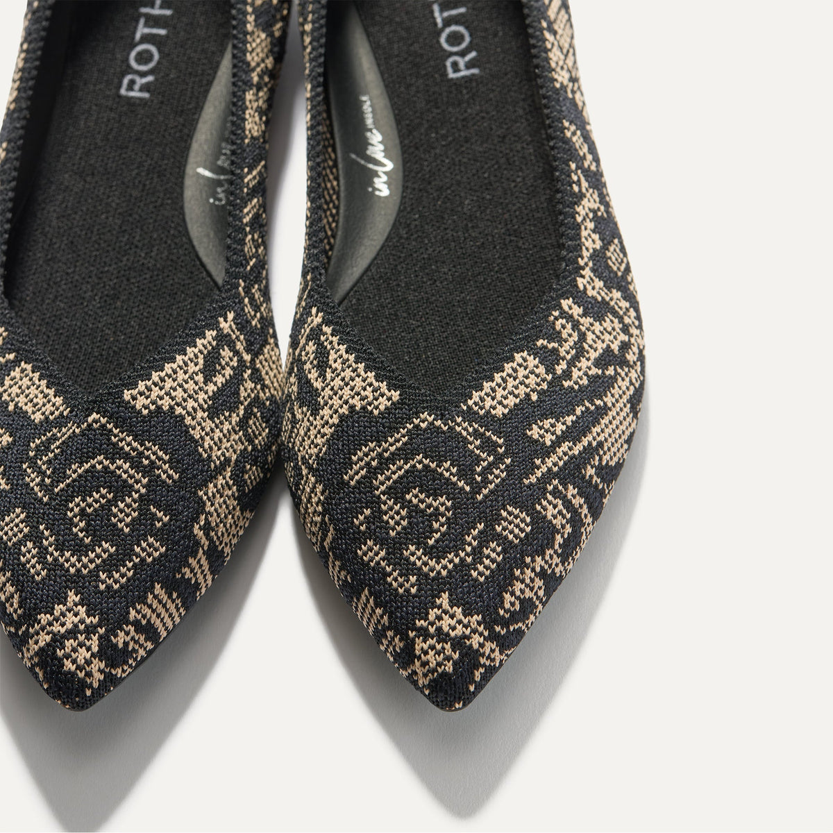 Rothys The Point II in Chantilly Noir