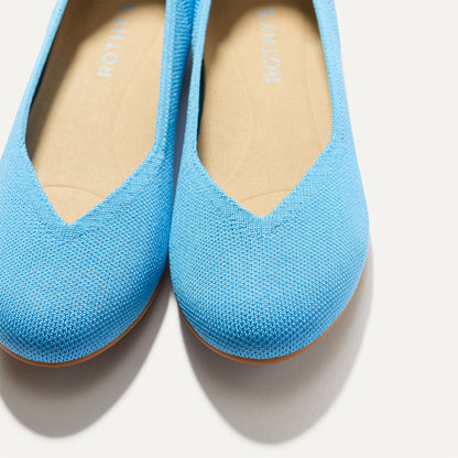 Rothys The Daily Flat in Robin Blue