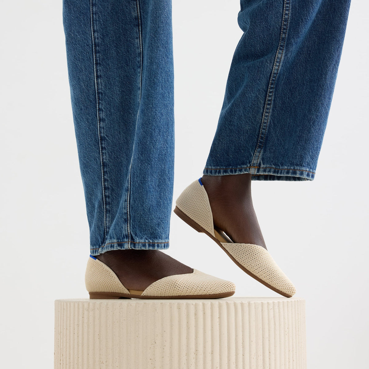 Rothys The D'Orsay Point in Conch Raffia-Knit