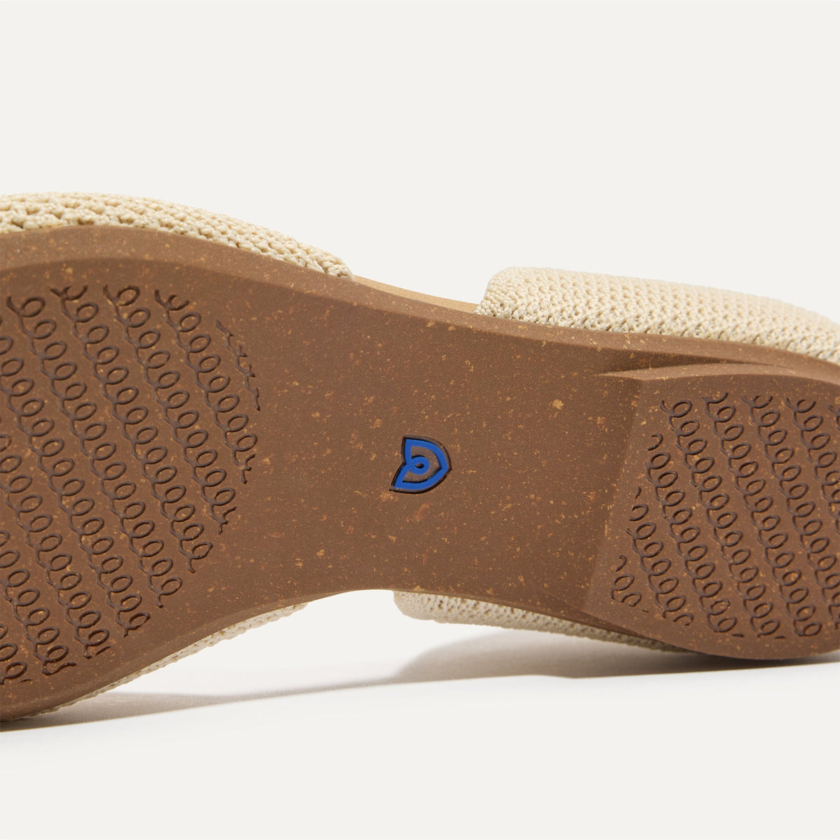 Rothys The D'Orsay Point in Conch Raffia-Knit