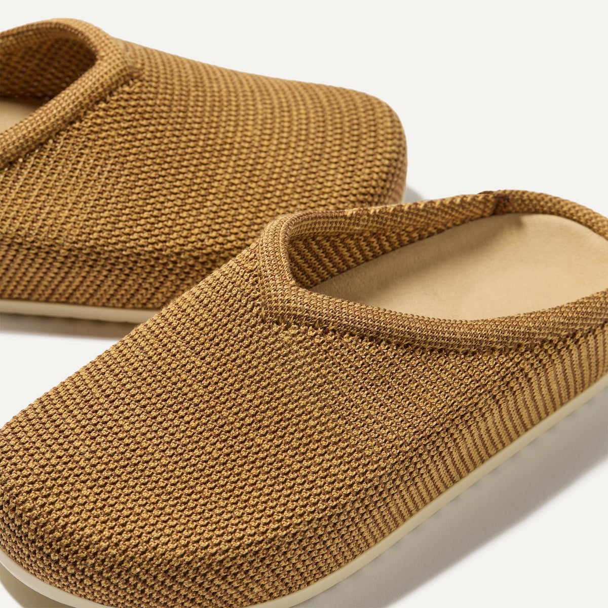 Rothys The Casual Clog in Wheat Raffia-Knit