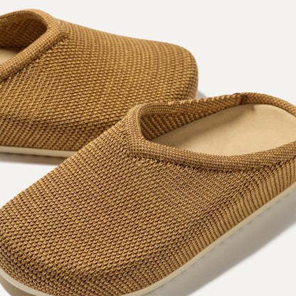 Rothys The Casual Clog in Wheat Raffia-Knit