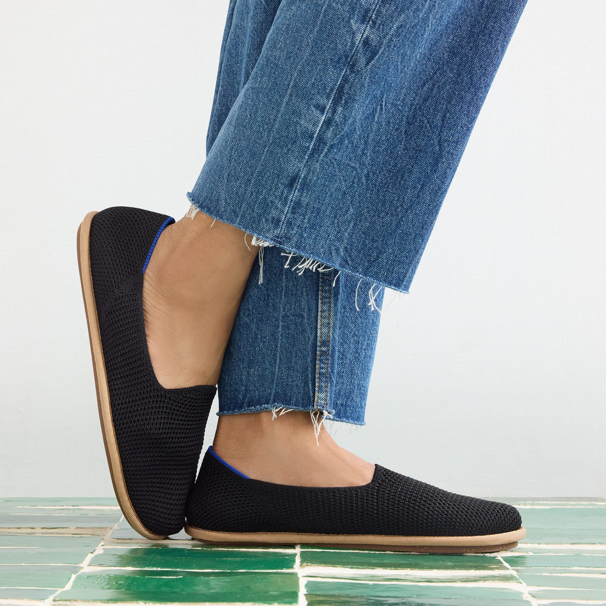 Rothys Women's Cruiser Loafer in Black Raffia-Knit