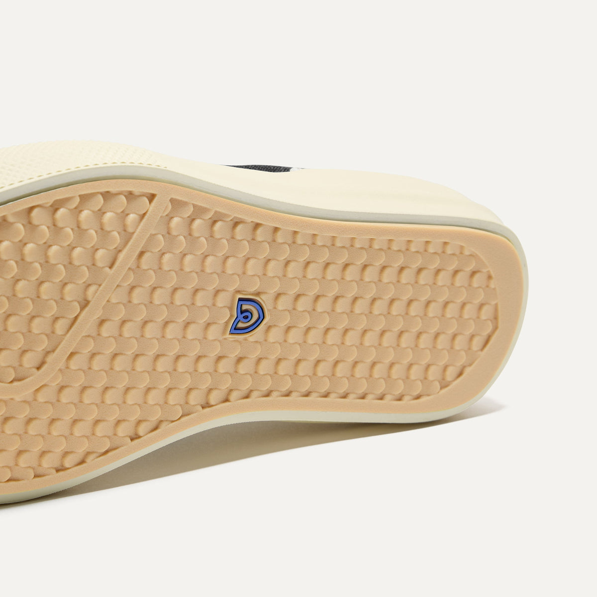 Rothys The Women's RS02 Sneaker in Jet