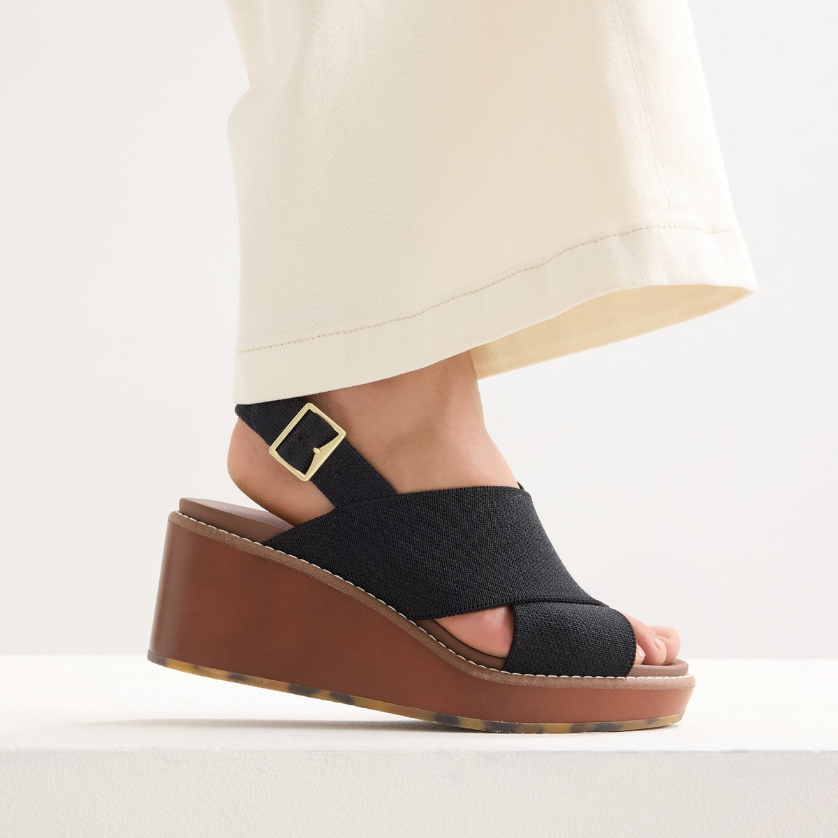 Rothys The Wedge in Black