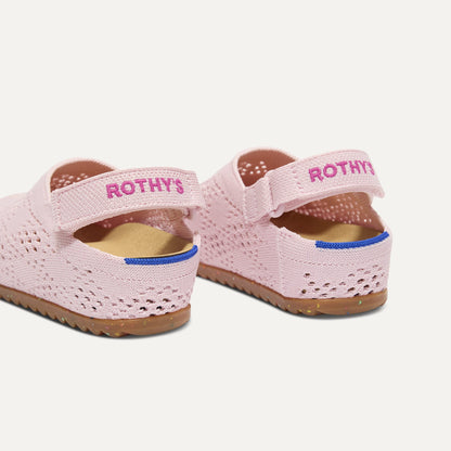 Rothys The Kids Clog in Pink Crochet