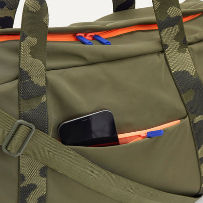 Rothys Lightweight Travel Duffel Bag in Forest