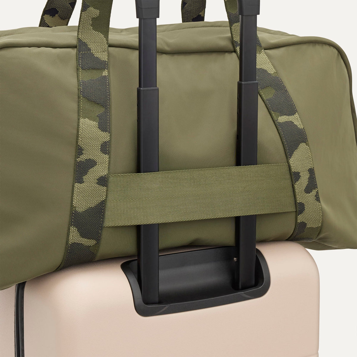 Rothys Lightweight Travel Duffel Bag in Forest