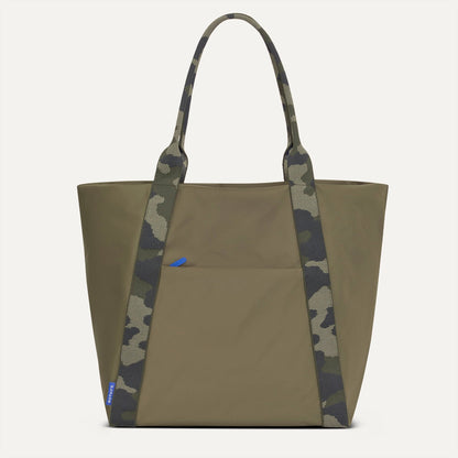 Rothys The Travel Tote in Forest