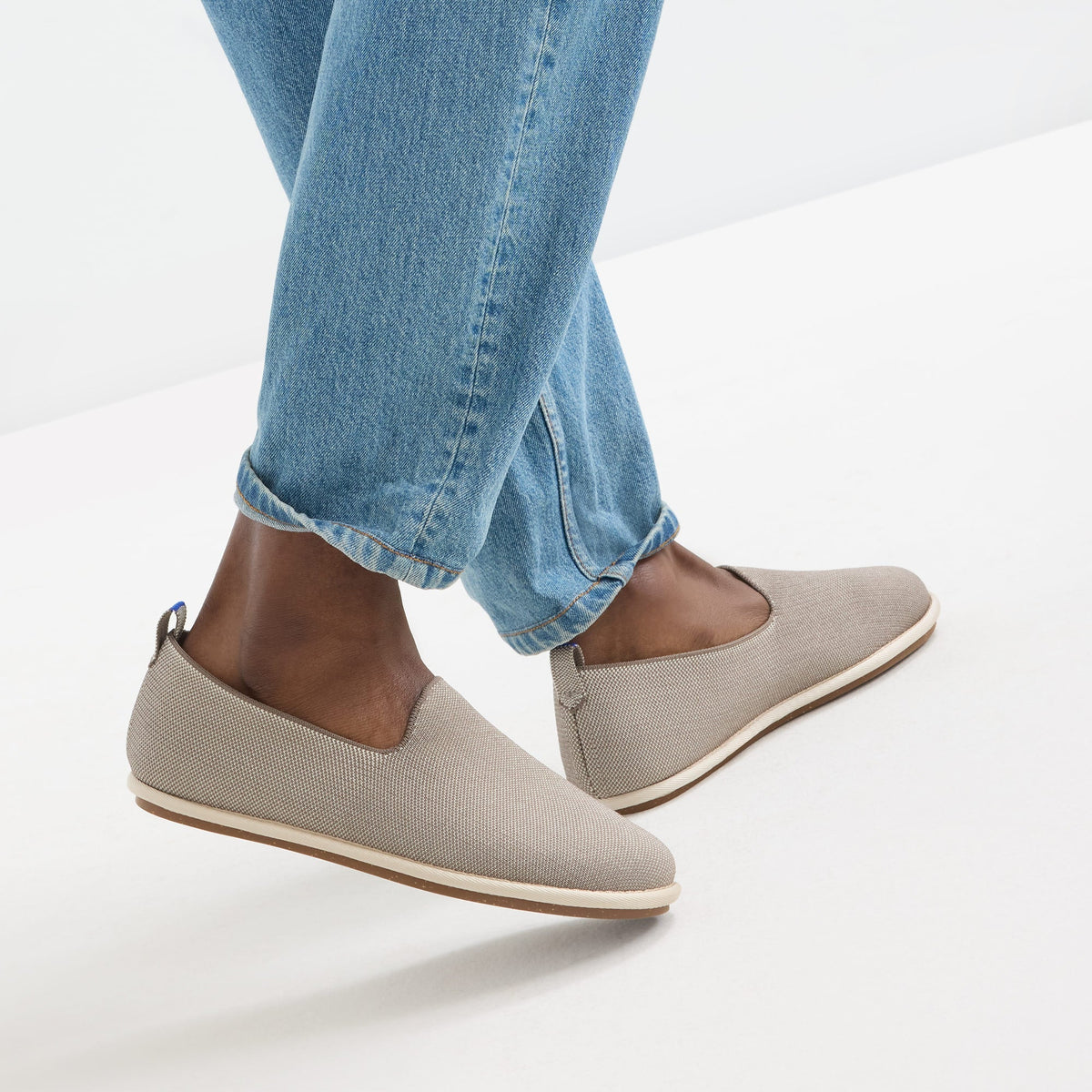 Rothys The Men's Cruiser Loafer in Smoke