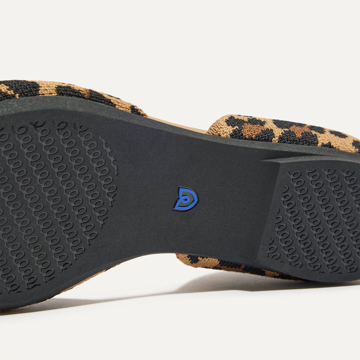 Rothys The D'Orsay Point in Classic Cat