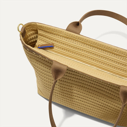 Rothys The Lightweight Zipper Tote in Brown Butter Crochet