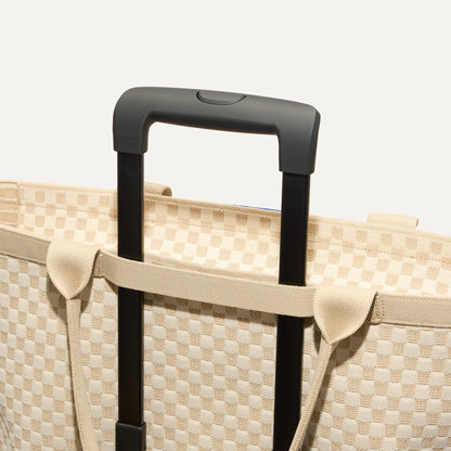 Rothys The Zip Travel Tote in Parchment Basketweave