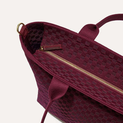 Rothys The Lightweight Zipper Tote in Cabernet Check