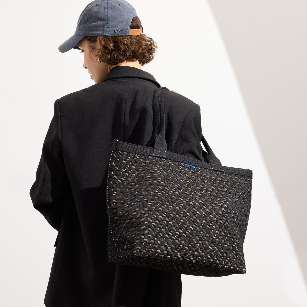 Rothys The Lightweight Zipper Tote in Night Song