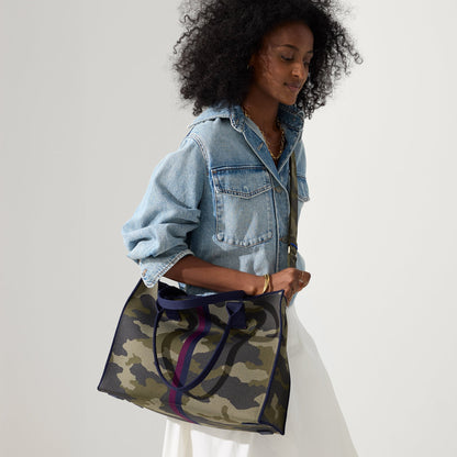 Rothys The Classic Tote in Spruce Camo