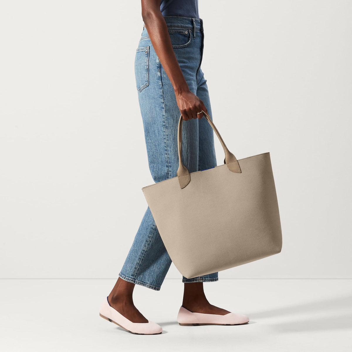 Rothys The Lightweight Tote in Soft Sesame