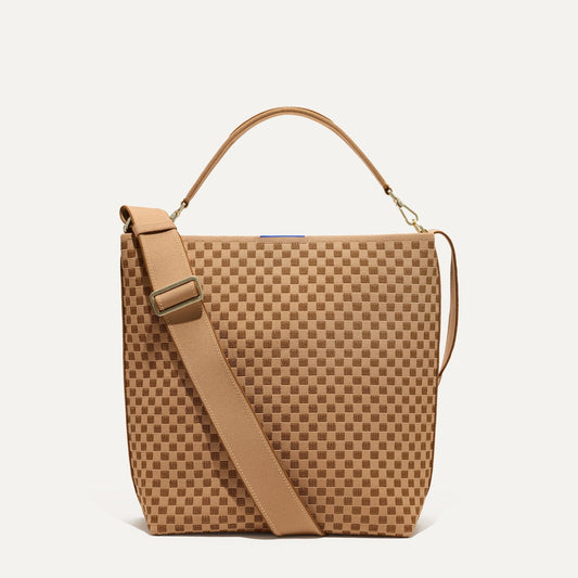Rothys The Bucket Bag in Hazelnut