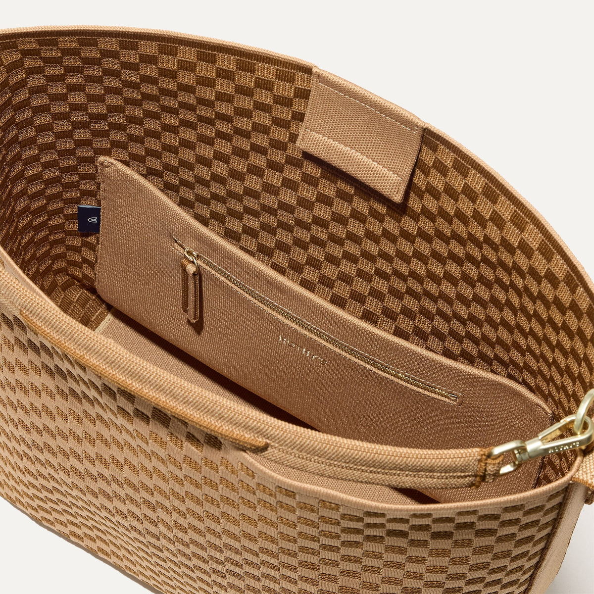 Rothys The Bucket Bag in Hazelnut