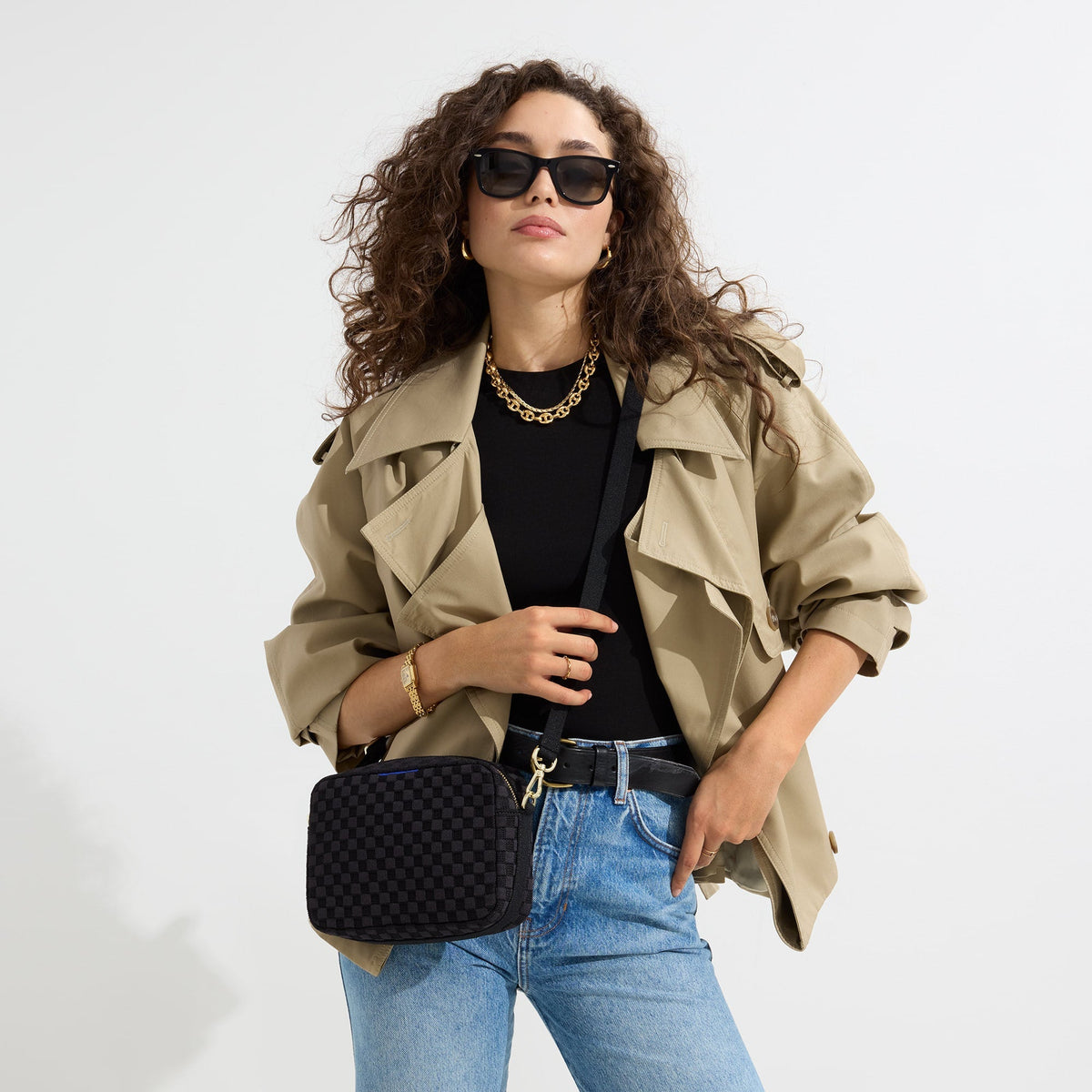 Rothys The Crossbody Camera Bag in Black Sand