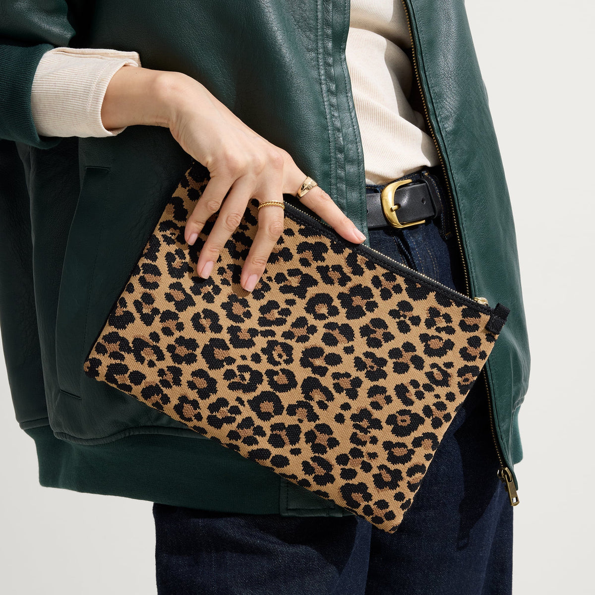 Rothys The Convertible Clutch in Toasty Cat