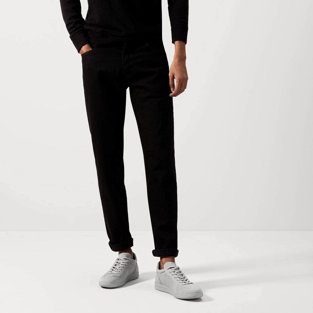 Rothys The RS01 Sneaker in Light Grey