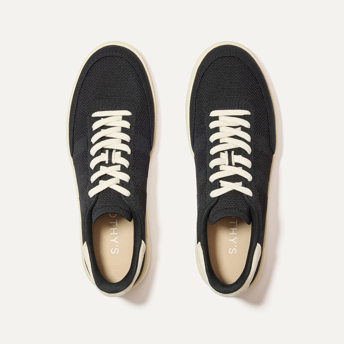 Rothys The Men's Court Sneaker in Referee