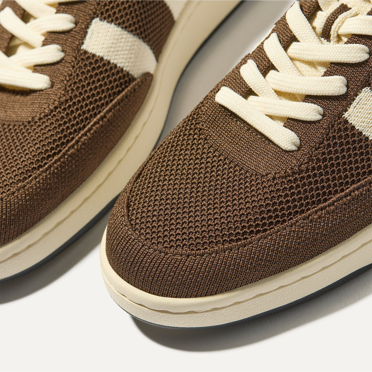 Rothys The Men's Court Sneaker in Dugout