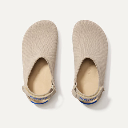 Rothys The Kids Clog in Dove