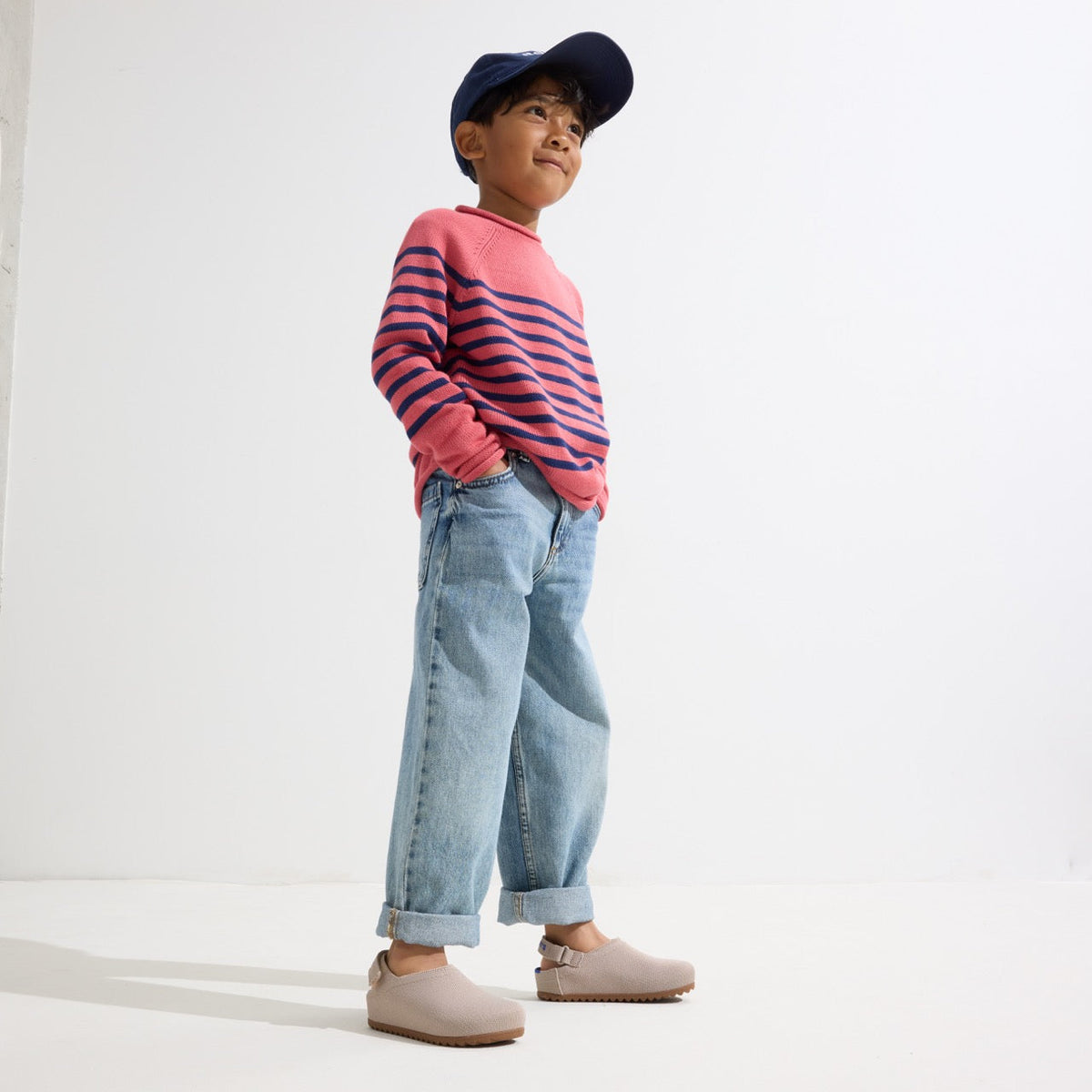 Rothys The Kids Clog in Dove