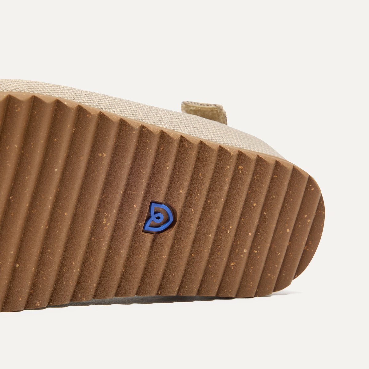 Rothys The Kids Clog in Dove