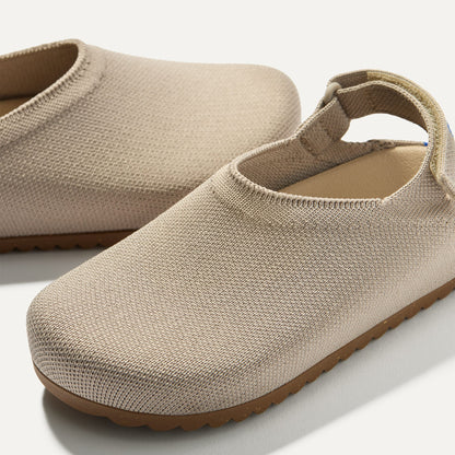 Rothys The Kids Clog in Dove