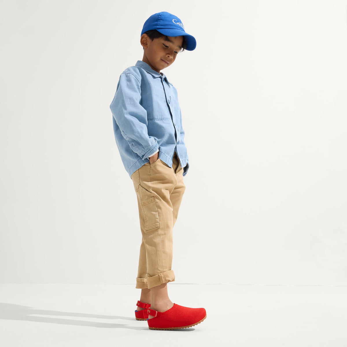 Rothys The Kids Clog in Firetruck Red