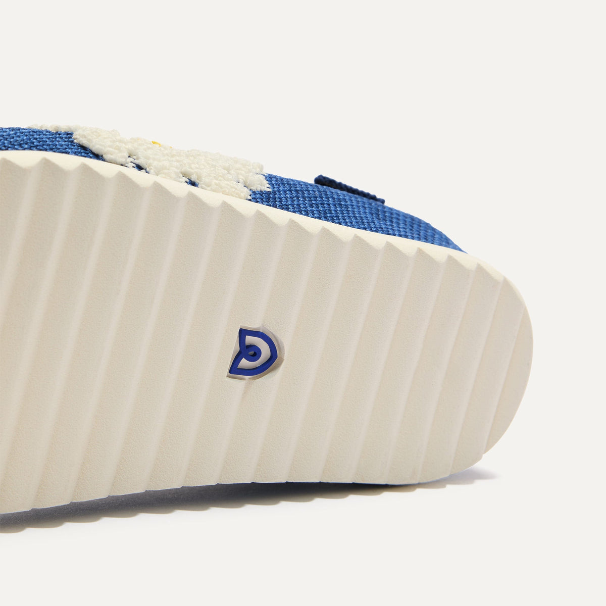 Rothys The Kids Clog in Indigo Daisy
