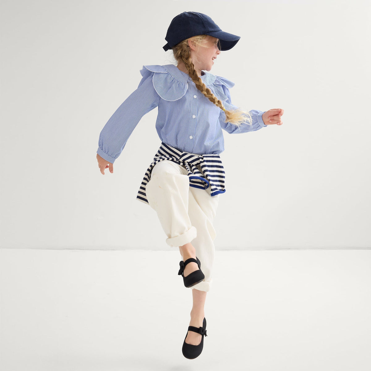 Rothys The Kids Tux Bow Mary Jane in Black