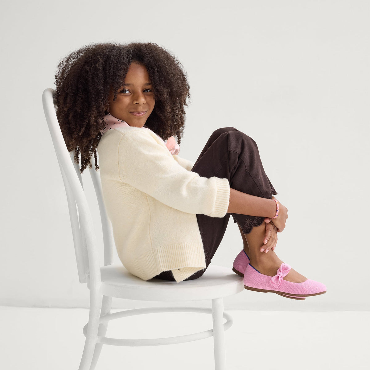 Rothys The Kids Tux Bow Mary Jane in Tutu