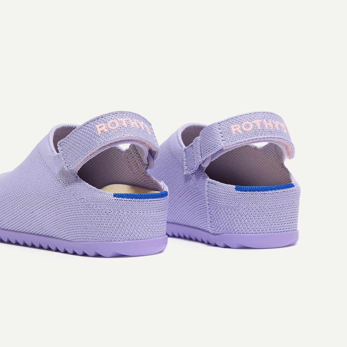 Rothys The Kids Clog in Soft Orchid