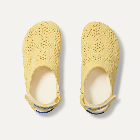 Rothys The Kids Clog in Sunny Crochet